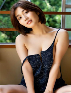 全黄H全肉细节文玩雏女