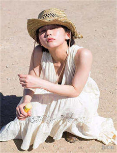 艳妇臀荡乳欲伦交换AV1