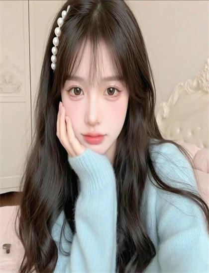 《我和吸铁石和一个死去的朋友》象征隐喻先锋解析：符号意义与深层寓意探讨